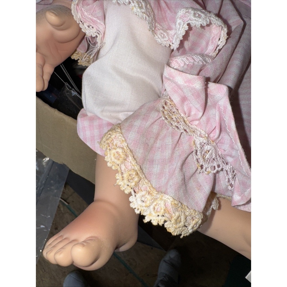 Vintage Fayzah Spanos Sitting Vinyl Doll LE #152/2yrs 28 in 1992 RARE - Picture 9 of 14